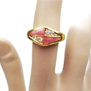 Vintage gold tone pink enamel rhinestone accents ring size 6.5 *